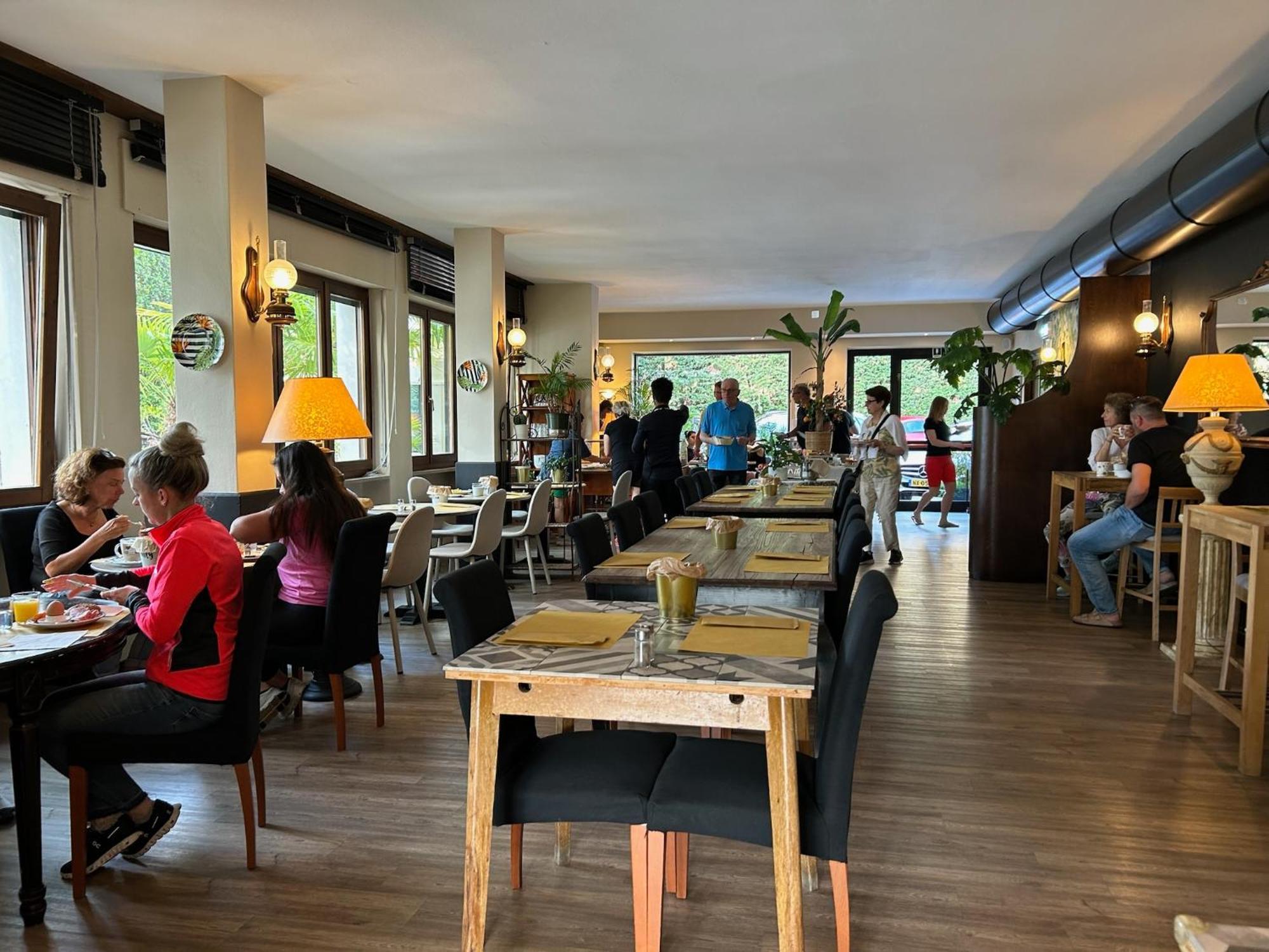 B City Hotel Μπαρντολίνο Εξωτερικό φωτογραφία