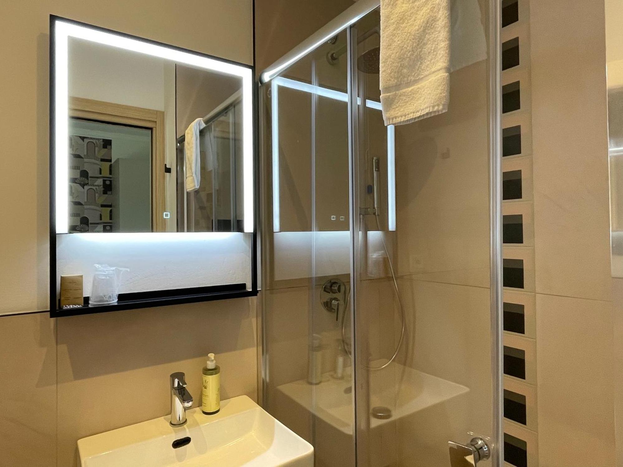 B City Hotel Μπαρντολίνο Εξωτερικό φωτογραφία