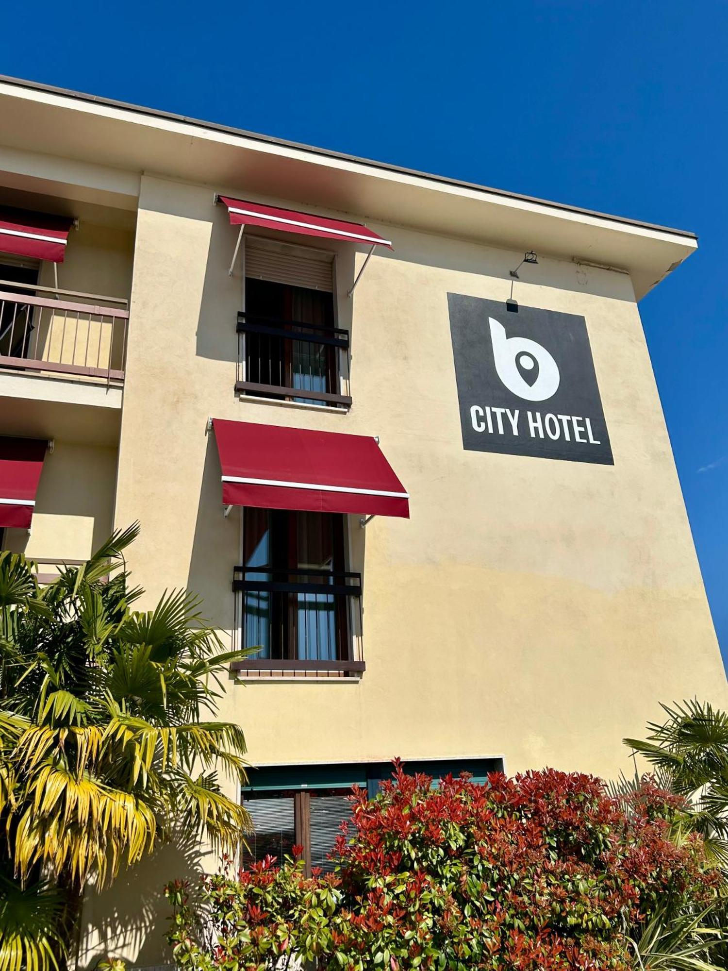 B City Hotel Μπαρντολίνο Εξωτερικό φωτογραφία