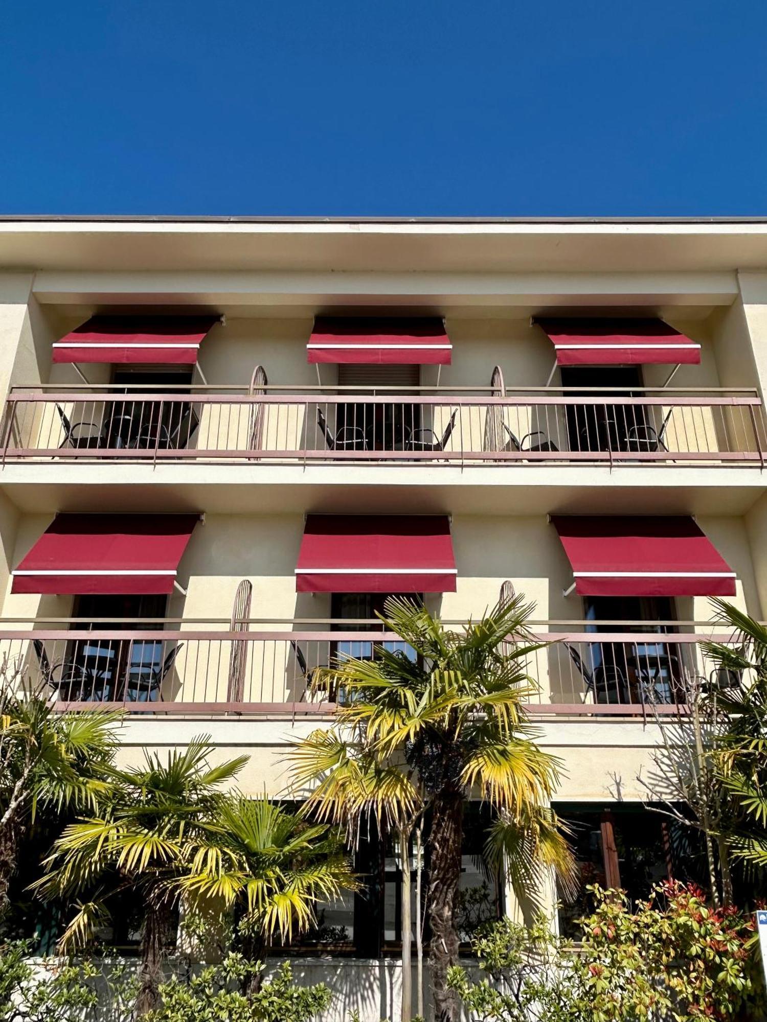 B City Hotel Μπαρντολίνο Εξωτερικό φωτογραφία