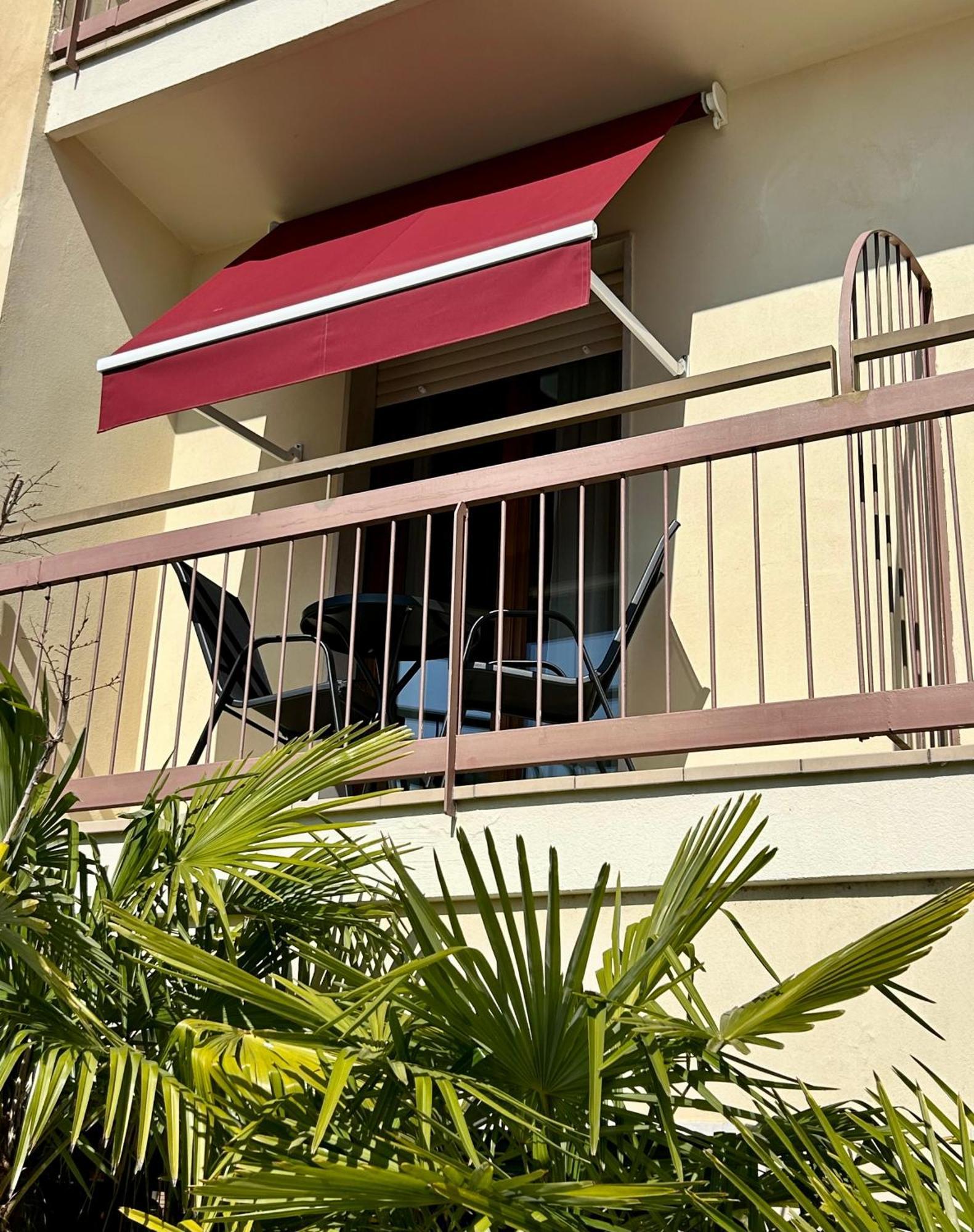 B City Hotel Μπαρντολίνο Εξωτερικό φωτογραφία