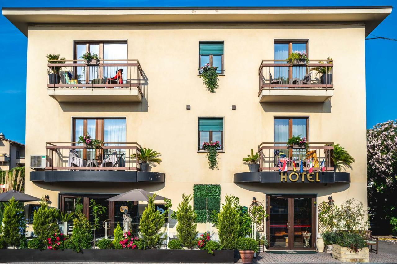 B City Hotel Μπαρντολίνο Εξωτερικό φωτογραφία